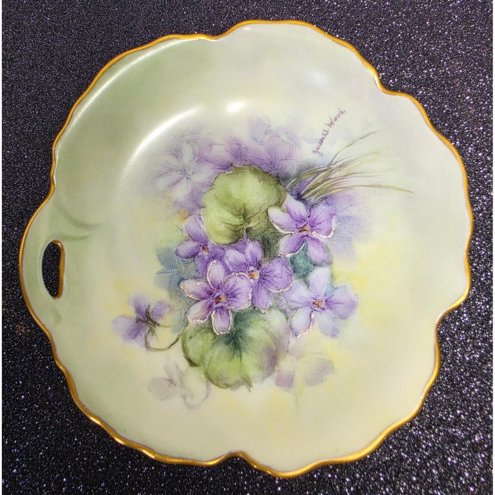 Jewell Wood Signed Hand Painted Porcelain Trinket Dish‎ Purple Violets Gold Trim